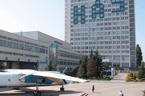 Будівництво ЖК на території НАУ зупинили