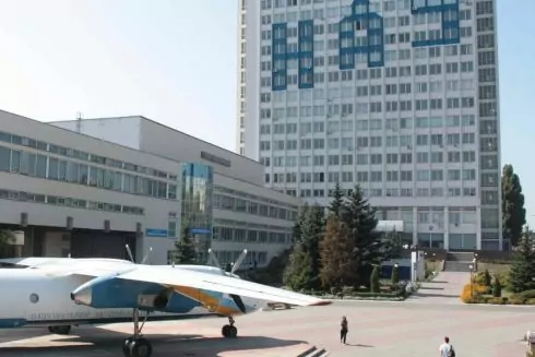 Будівництво ЖК на території НАУ зупинили