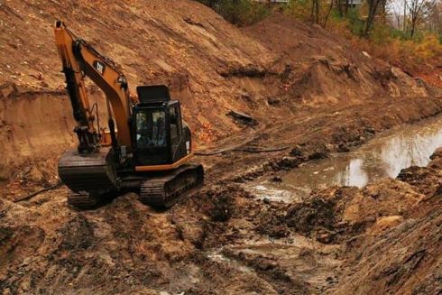 Річку Почайну у Києві дістають з бетону. Їй повернуть природнє русло