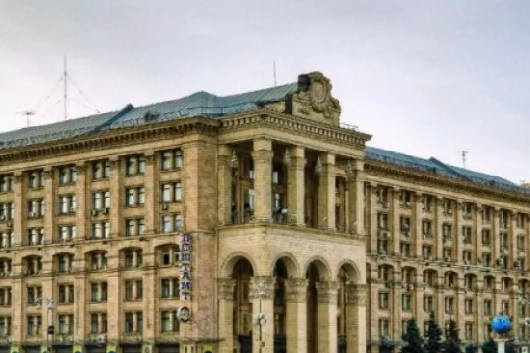 В Киеве хотят потратить на ремонт главпочтамта почти 3 млн гривен