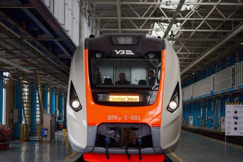 Київ та Варшаву хочуть з'єднати швидкісною залізничною лінією