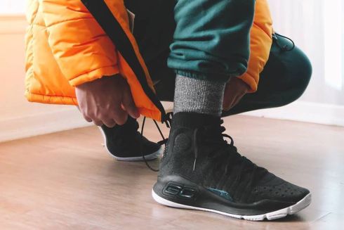 В Sky Mall открывается магазин спортивной одежды Under Armour