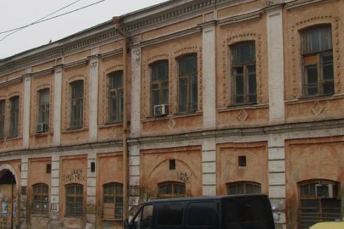 У Києві дозволили розібрати історичні будівлі Торгового дому на Подолі