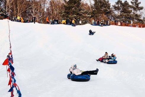 Под Киевом заработал семейный парк зимних развлечений