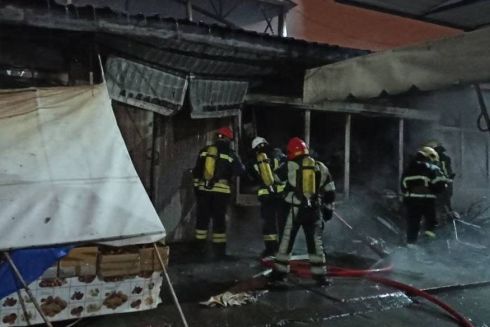 У Києві горів ринок &laquo;Оболонь&raquo;. Частина павільйонів знищена