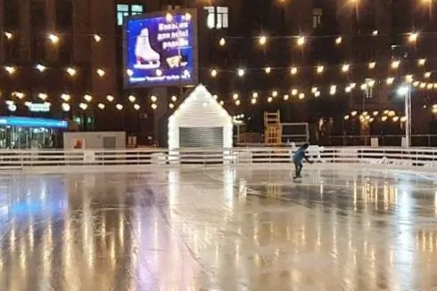 На Деміївці передчасно припиняє роботу ковзанка від Roshen