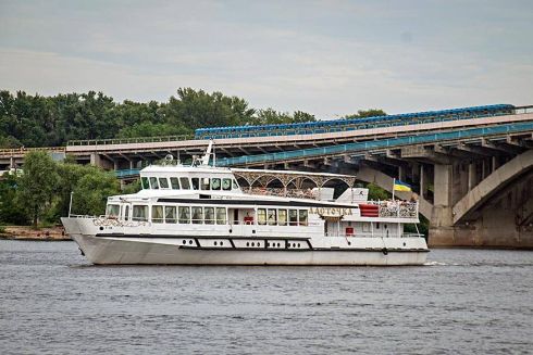 Через Дніпро і Прип'ять відновлять річкові маршрути