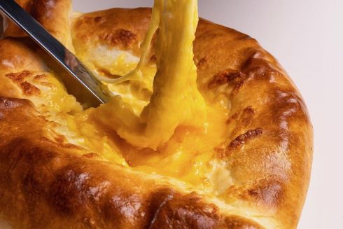 На Оболонській набережній відкрилась хачапурна &laquo;Мама Манана&raquo;