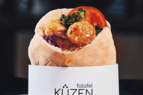 На Шота Руставелі відкрили KUZEN falafel