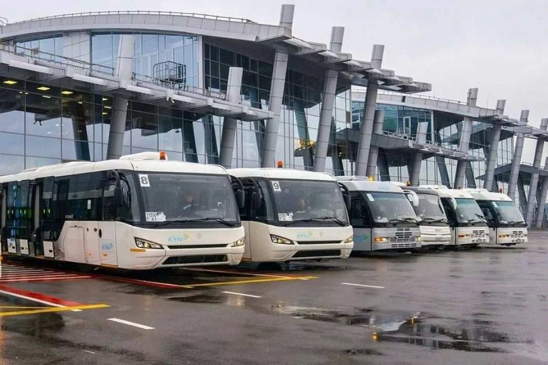Работа аэропортов &laquo;Борисполь&raquo; и &laquo;Киев&raquo; приостановлена