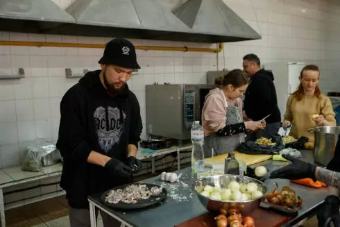 Коктейль Молотова вместо сидра и обеда для ВСУ: как рестораны поддерживают армию