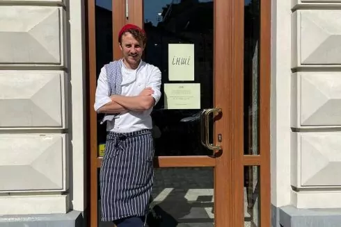 У Львові відкрили ресторан &laquo;Інші&raquo; з безкоштовним меню від Євгена Клопотенка та Інни Поперешнюк