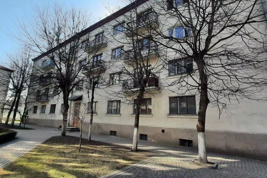 В Івано-Франківську волонтери облаштовують соціальне житло для переселенців