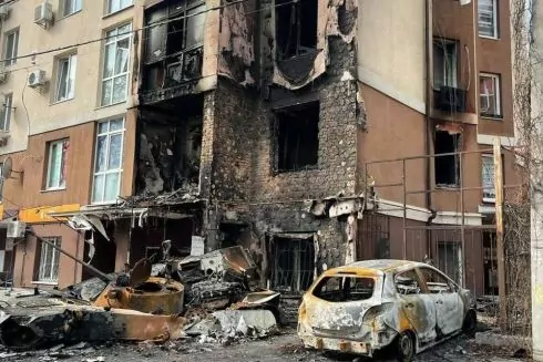 В освобожденном Ирпене начали разбирать завалы. Желающие могут присоединиться к помощи