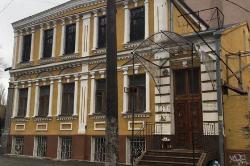 У Києві історичну садибу Зеленських розбирають попри заборону прокуратури