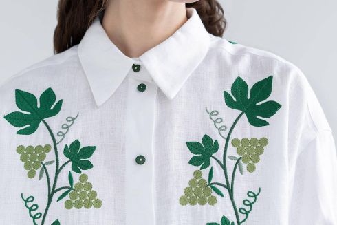 На честь київської будівлі «Квіти України» створили вишиванку