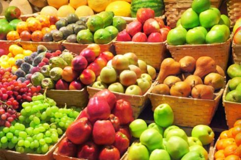 В Киеве начали работу десять продовольственных рынков