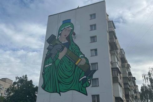 На муралі «Свята Джавеліна» замалювали німб