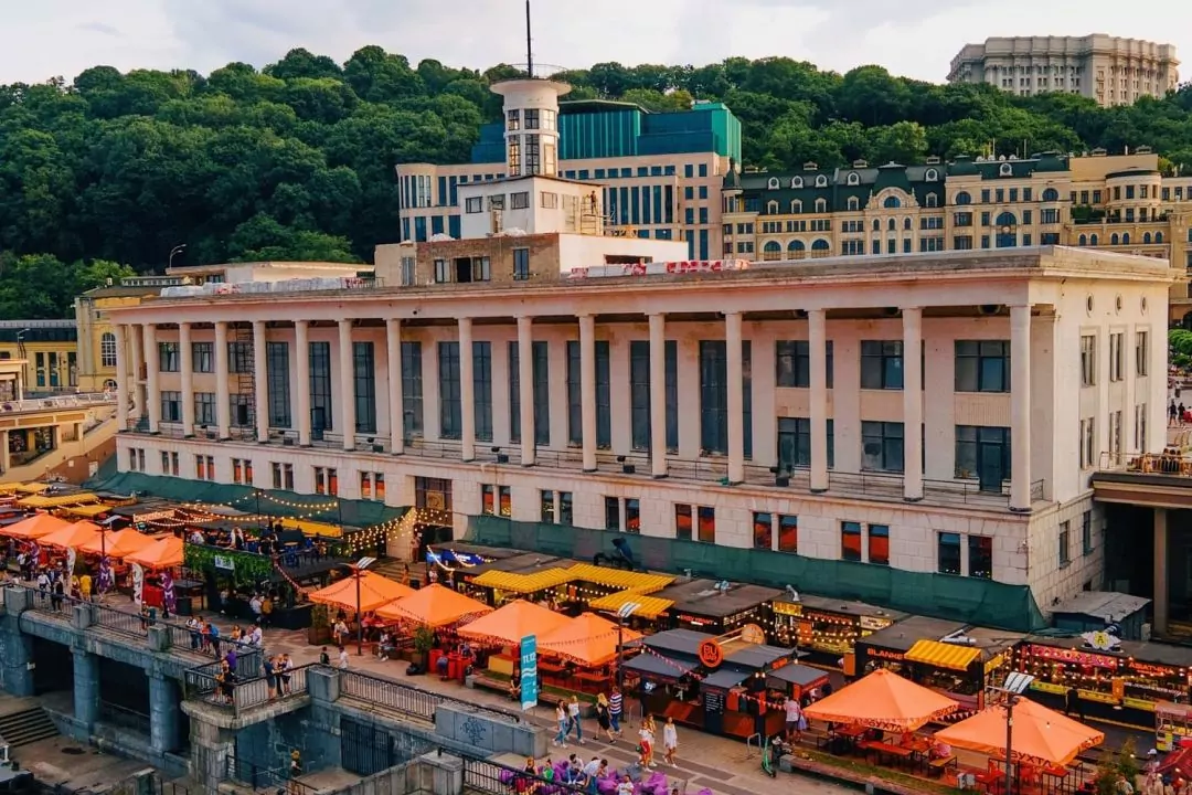 &laquo;Бухта food station&raquo; відкриває сезон на Річковому вокзалі