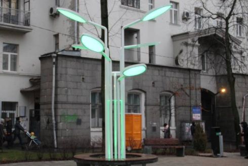 На Рейтарській відкрили екопарк із сонячними батареями