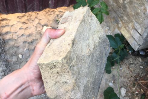 У Києві поновили незаконний демонтаж садиби Маліна на Тургенєвській