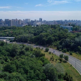 Вместо зеленой зоны у Протасового яра хотят построить паркинг: что известно