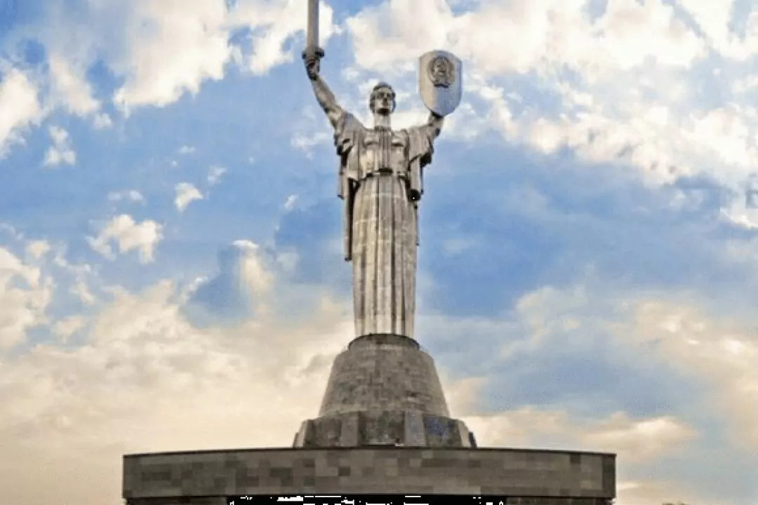 На монументі &laquo;Батьківщина-мати&raquo; відкрили оглядовий майданчик