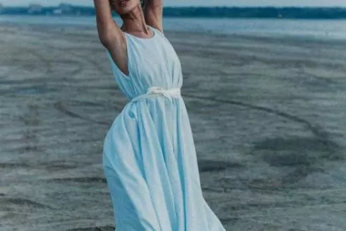 7 українських брендів, які шиють сукні та сорочки з льону