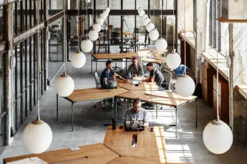 Коворкинг, барбершоп, галерея, бар: Новая жизнь завода «Промприлад» в Ивано-Франковске