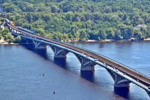 Міст Метро за майже 2 млрд грн відремонтує турецька компанія