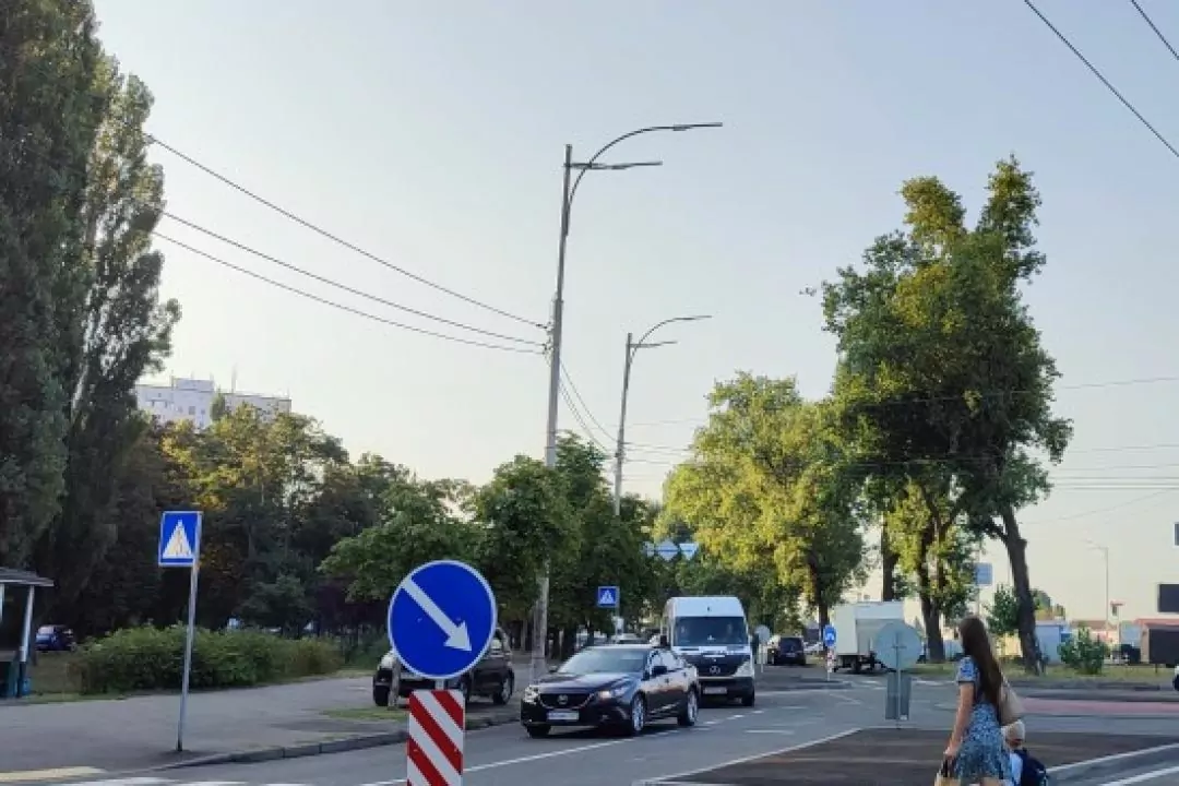 У Києві облаштували кільцеві розв&rsquo;язки на п&rsquo;яти перехрестях: де саме