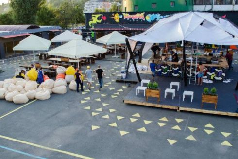Parkovka: как устроена новая площадка со стрит-фудом и развлечениями