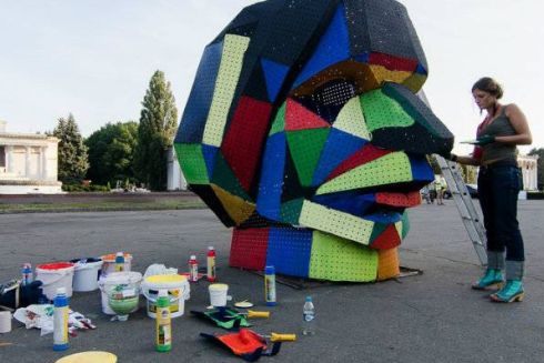 [:ru]Производство украинских кроссовок, гид по ГогольFest