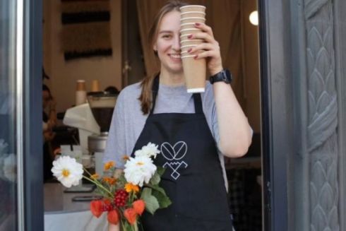 С кофе, сэндвичами и десертами: на Соломенке открыли кофейню KYІV GAMIR COFFEE