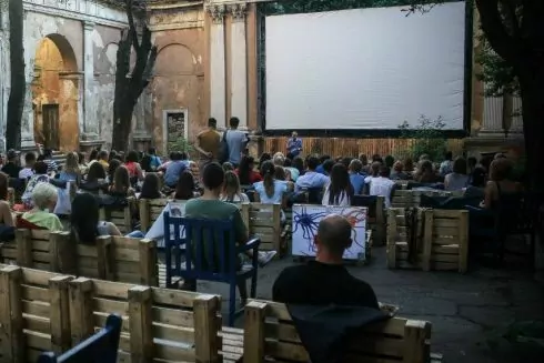 Как в Одессе возродили заброшенный кинотеатр под открытым небом