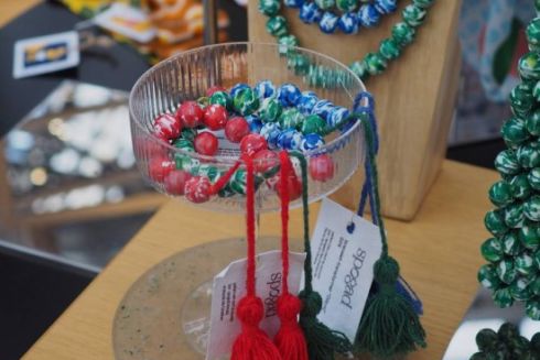 Український бренд сумок і прикрас із переробленого пластику SPOGAD ексклюзивно представили в Парижі