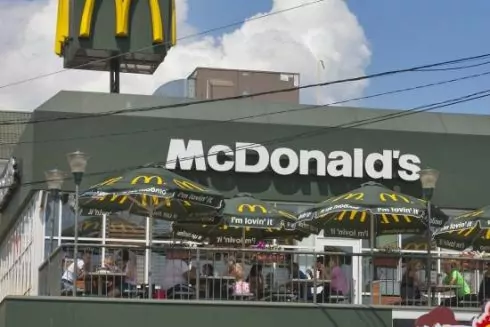 На Центральному вокзалі Києва зачинили на ремонт McDonald's