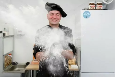 Возле &laquo;Минской&raquo; переселенец из Луганщины открыл точку с блинами