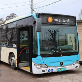 Фото. В Ирпень поступили автобусы от партнеров из Австрии