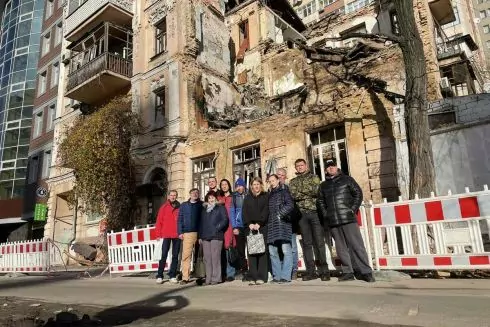 Мешканці будинку на Жилянській створюють ОСББ, щоб власними силами відновити пошкоджену будівлю