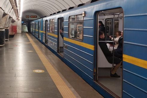Вставна щелепа і мікрохвильовка: найцікавіші речі, які забували у київському метро