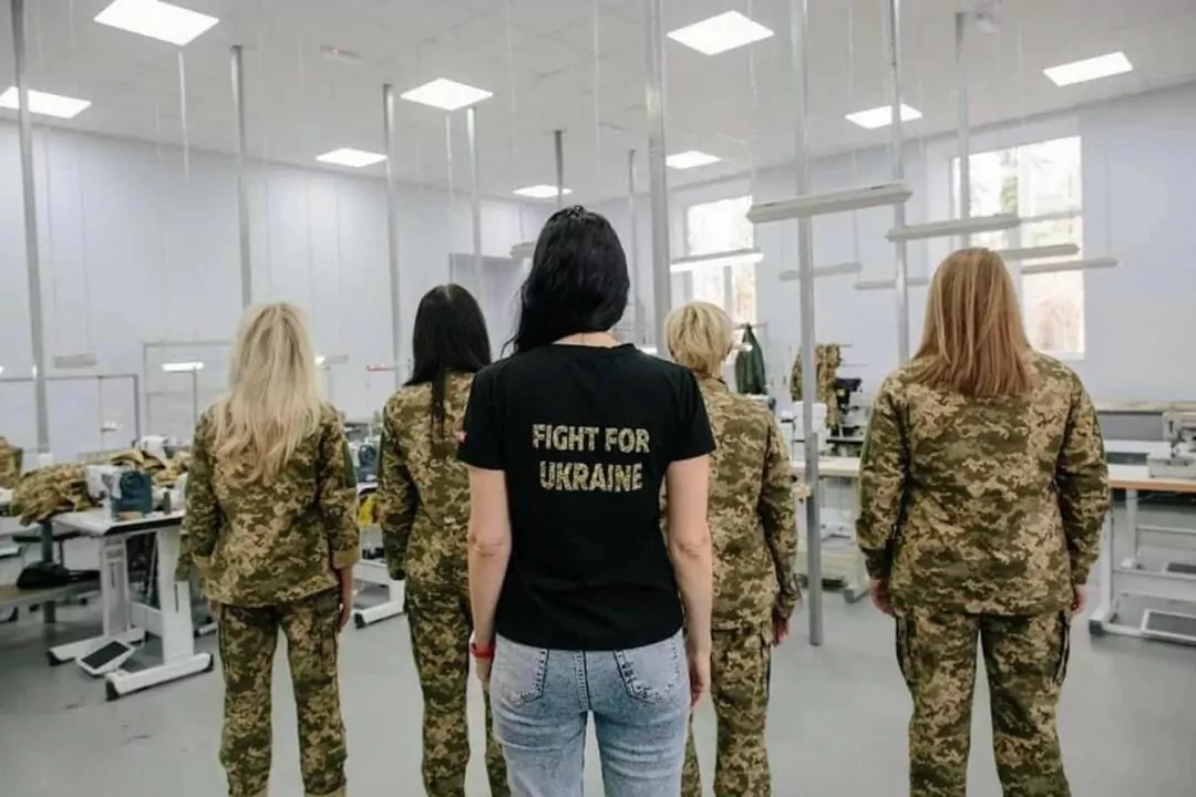 У Львові пошили перші комплекти жіночої військової форми за стандартами Міноборони