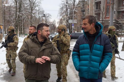 Ведущий шоу о выживании Беар Гриллс покажет, как Киев переживает зиму