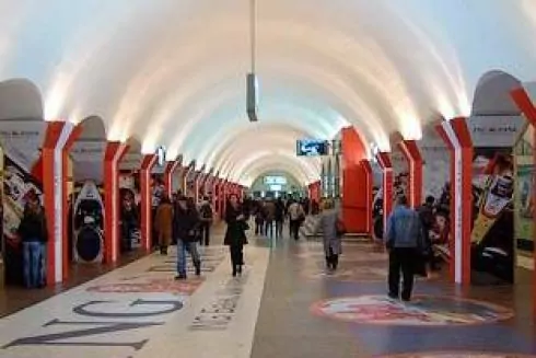 В киевском метро уберут рекламу