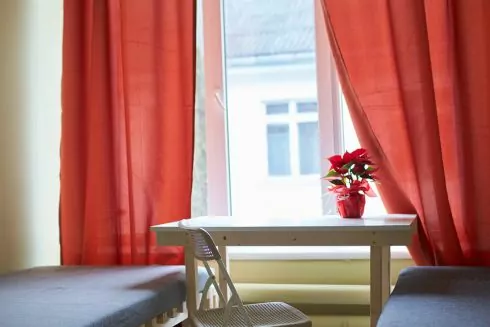 Смотрите, как в Ивано-Франковске волонтеры-урбанисты обустроили жилье для переселенцев