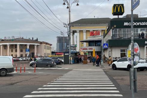 Как железнодорожный вокзал в Киеве становится инклюзивным: фото