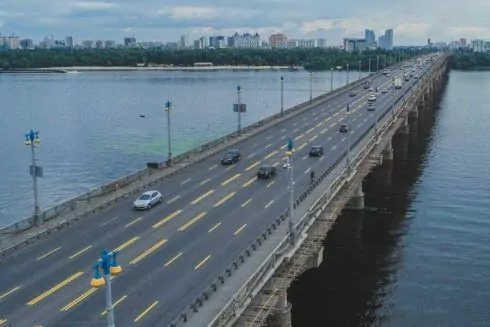 Активісти розробили три варіанти маршруту трамвая з мосту Патона на Бессарабку: деталі