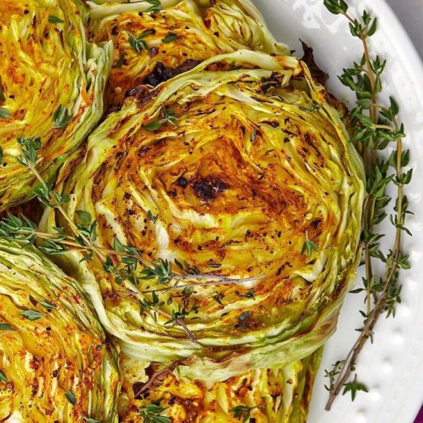 Що готувати з молодої капусти: 5 смачних страв