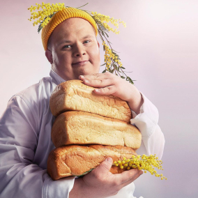 У світлі темряви: інклюзивна пекарня Good bread створила фотопроєкт з людьми з ментальною інвалідністю