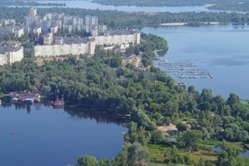 Жителі Оболоні подали до суду на Київраду: вони проти створення аквапаркінгу за 120 млн грн